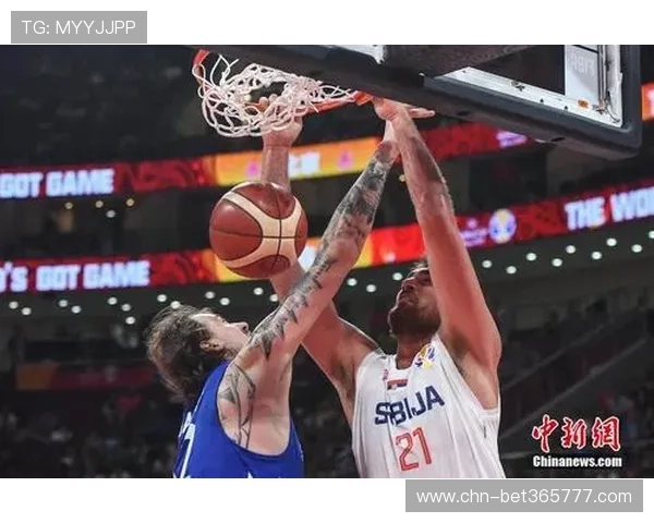 世界杯韩国VS捷克比赛临场调整策略揭秘教练团队如何应对场上突发情况